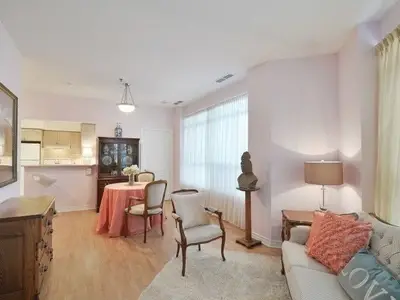 4640 Kimbermount Avenue 104, Mississauga, ON L5M 5W6