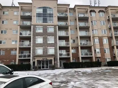 1379 Costigan Road 205, Milton, ON L9T 0Y7
