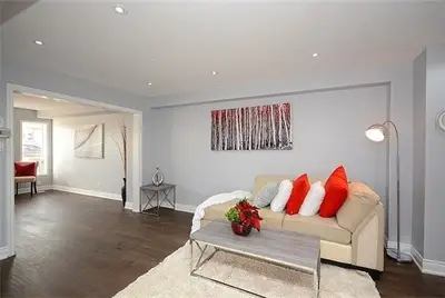 688 Rossellini Drive, Mississauga, ON L5W 1L1