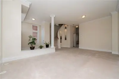 5205 Preservation Circle, Mississauga, On L5m 7t3