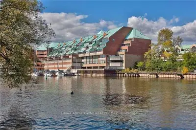 100 Bronte Road 419, Oakville, On L6l 6l5