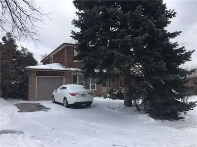 7147 Ridgeland Crescent, Mississauga, ON L5N 1Z1