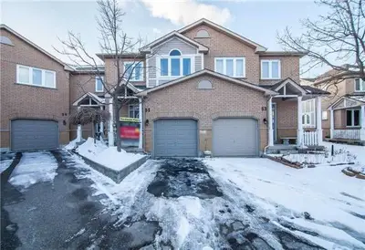833 Scollard Court 51, Mississauga, ON L5V 2B5