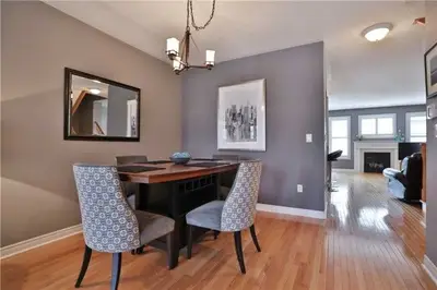 2295 Rochester Circle 33, Oakville, ON L6M 5C9