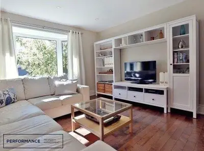 585 Wolsey Street, Oakville, ON L6L 4W3