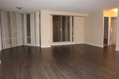 330 Rathburn Road 2303, Mississauga, ON L5B 3Y1