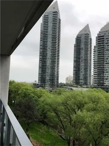 10 Park Lawn Road 711, Toronto W06, ON M8Y 3H8