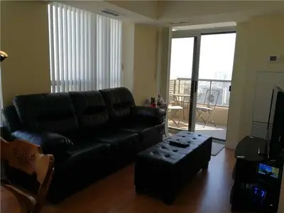 310 Burnhamthorpe Road W 2712, Mississauga, ON L5B 4P9