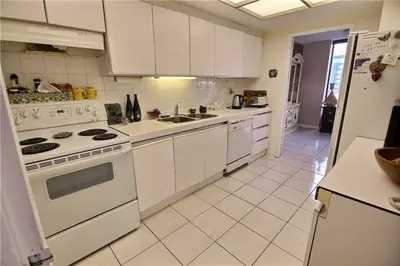 2045 Lake Shore Boulevard W 1907, Toronto W06, ON M8V 2Z6