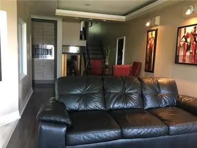 3068 Mallbridge Crescent, Mississauga, ON L4T 2C6