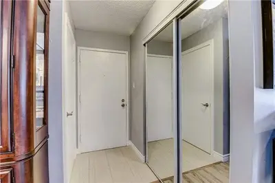 95 Trailwood Drive 621, Mississauga, ON L4Z 3L1