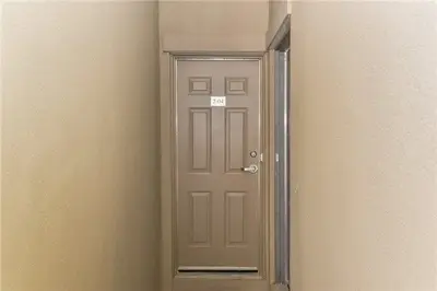 2420 Baronwood Drive 2-04, Oakville, ON L6M 0X6