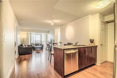 310 Burnhamthorpe Road 3114, Mississauga, ON L5B 4P9