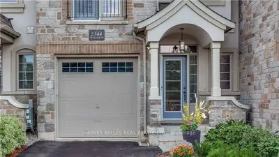 2344 Whistling Springs Crescent, Oakville, On L6m 0c3