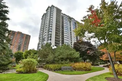 2180 Marine Drive 302, Oakville, On L6l 5v2