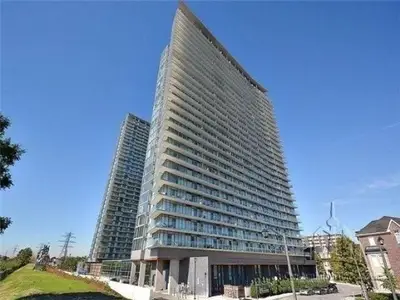 105 The Queensway Avenue 603, Toronto W01, ON M6S 5B5