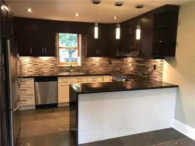 195 South Kingsway, Toronto W01, ON M6S 3T6