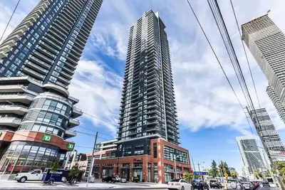 2200 Lake Shore Boulevard W 3506, Toronto W06, ON M8V 1A2