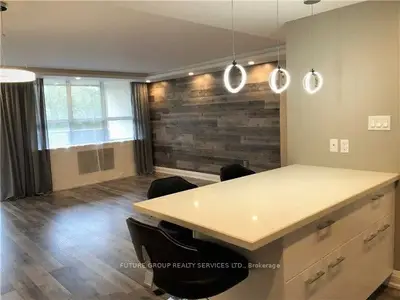 15 La Rose Avenue 207, Toronto W09, ON M9P 1A7