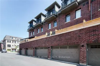 250 Royalton Common 74, Oakville, ON L6H 0N2