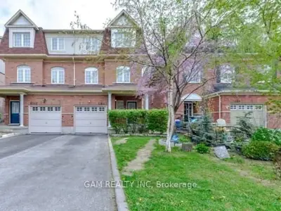 Semi-Detached in Mississauga