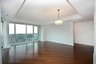 1055 Southdown Road 1408, Mississauga, ON L5J 0A3