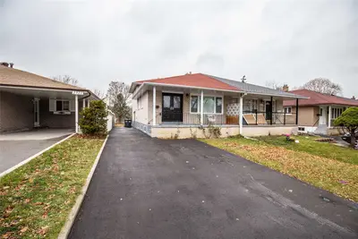 2373 Padstow Crescent, Mississauga, ON L5J 2G2