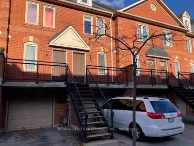 3895 Doug Leavens Boulevard 32, Mississauga, ON L5N 7G1