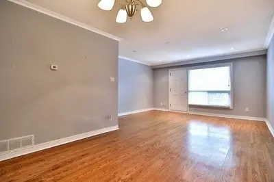 61 Mississauga Road #3, Mississauga, ON L5H 2H9