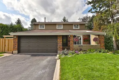 4171 Marigold Crescent, Mississauga, ON L5L 1Y8