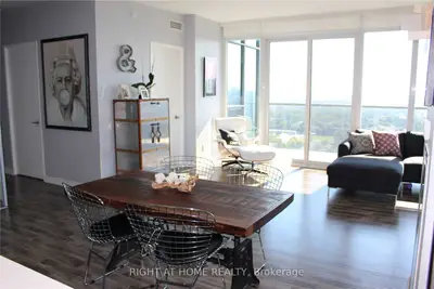 88 Park Lawn Road 2717, Toronto W06, On M8y 0b5
