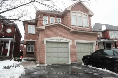 5346 Byford Place, Mississauga, ON L4Z 3W9