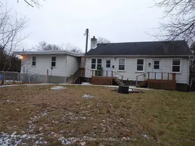 15 John Street, Halton Hills, On L7g 2j6