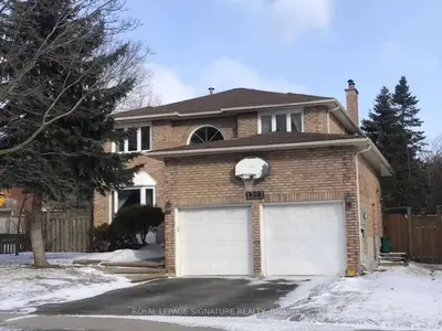 1223 Thoresby Drive, Oakville, ON L6J 7K6