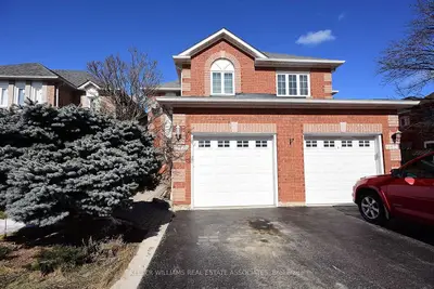 6075 Snowy Owl Crescent, Mississauga, ON L5N 7B6