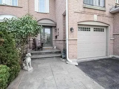 339 Ravineview Way, Oakville, ON L6H 6S5