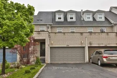 2054 White Dove Circle, Oakville, ON L6M 3R7