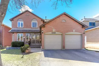1360 Eddie Shain Drive, Oakville, On L6j 7c8