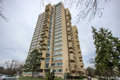 1359 White Oaks Boulevard 809, Oakville, ON L8H 2R8