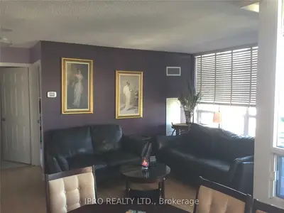 335 Rathburn Road W 906, Mississauga, ON L5B 0C8