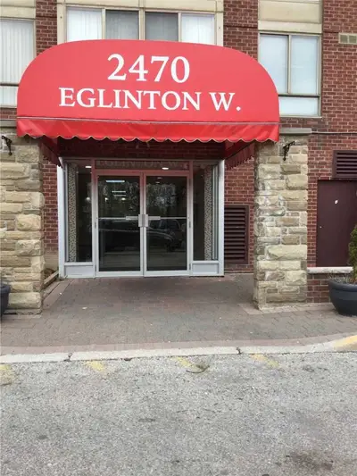 2470 Eglinton Avenue W 1003, Toronto W04, On M6m 5e7