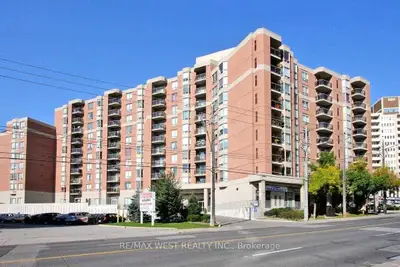 2088 Lawrence Avenue W 405, Toronto W04, ON M9N 1J1