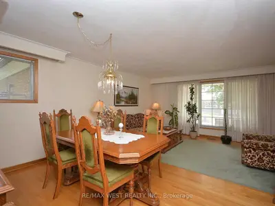 3741 Bayswater Crescent, Mississauga, ON L4T 2G6