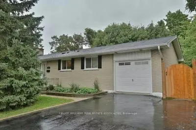 Detached in Oakville