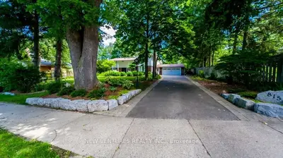 815 Bexhill Road, Mississauga, ON L5H 3L2