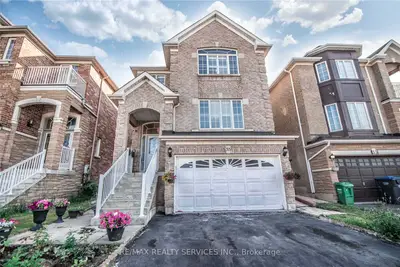 Detached in Brampton