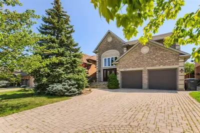 2926 Coulson Court, Mississauga, ON L5M 5S8