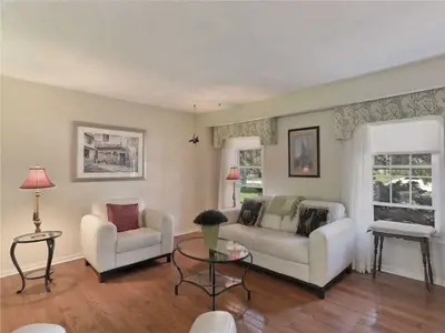 6748 Barrisdale Drive, Mississauga, ON L5N 2H4