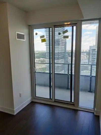 20 Shore Breeze Drive 3004, Toronto W06, ON M8V 0C7