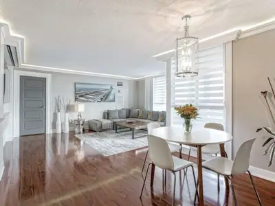 1320 Mississauga Valley Boulevard 808, Mississauga, ON L5A 3S8